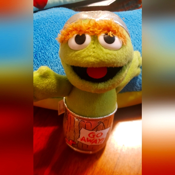 Oscar The Grouch bean bag plush by Gund - Picture 5 of 5